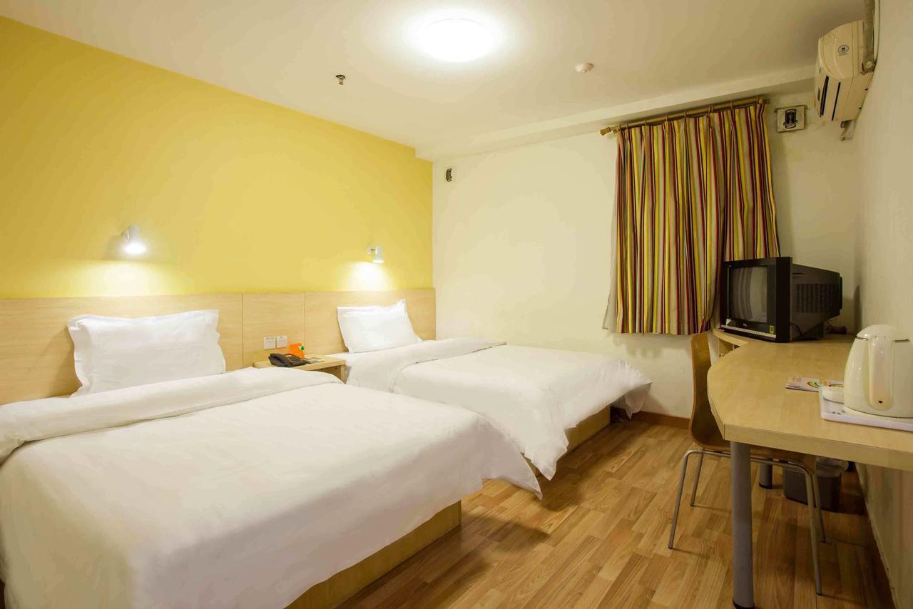 7Days Inn Changchun Renmin Avenue Pingquan Road Екстериор снимка